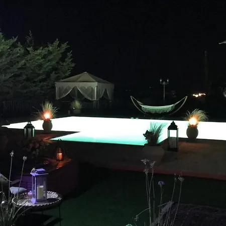 Villa Aisha With Private Tennis Court And Pool